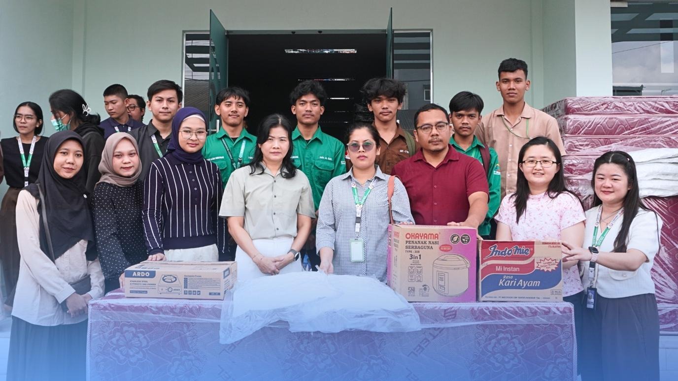 Universitas Satya Terra Bhinneka Menyalurkan Bantuan bagi Mahasiswa Terdampak Bencana Banjir